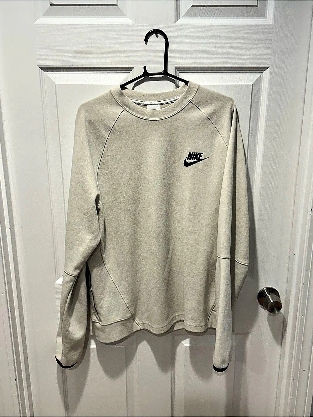 Nike Sportswear Tech Fleece Crewneck Sweatshirt Oatmeal Cream Men’s Large L